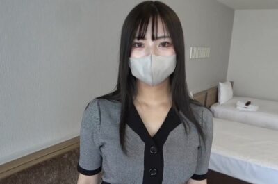 FC2-PPV-4656331 아름다운 외모 미인 첫 섹스 질내사정