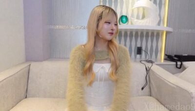 FC2-PPV-4712321 순수한 18살 소녀 수족관에서 원격 리모콘 바이브레이터 괴롭히고 질내사정 임신 임박